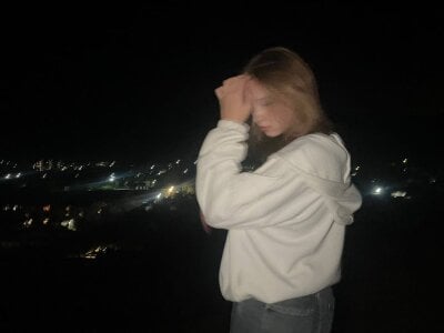 Princessofcashe Public Gambar