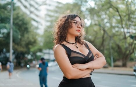 cutiecurvyForeign THATS ME 🖤🥀 Pic 4