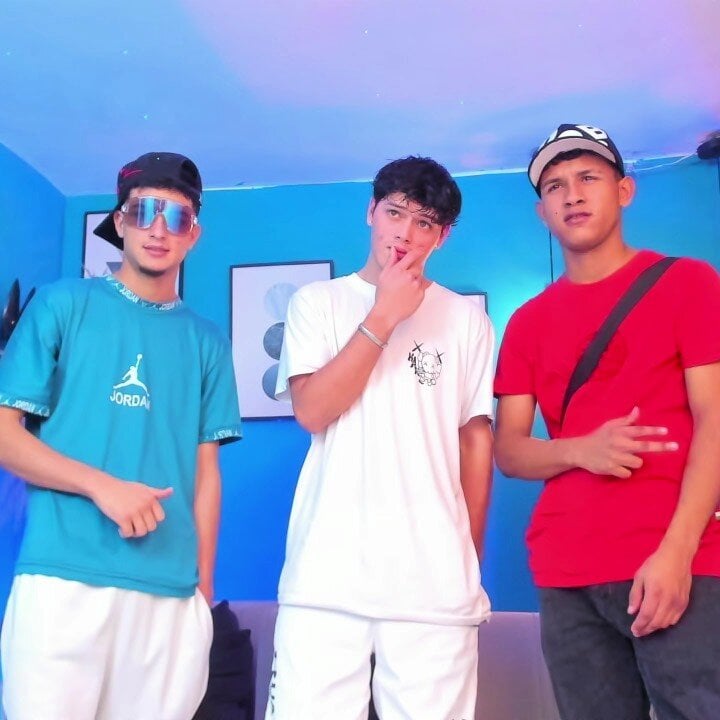 KingOfHeavens_2  8310. kiemelt képe