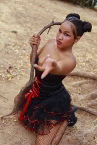 NahomiWalker_ Dark Forest Queen Pic 4