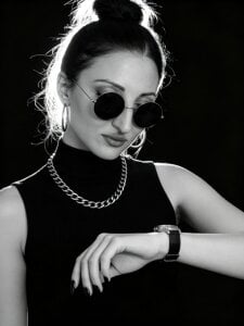 MissRossi intrigue slika