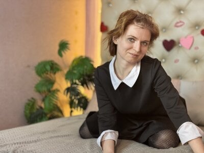 Lena_Paulles Bonjur 👋🏻🌺 Pic