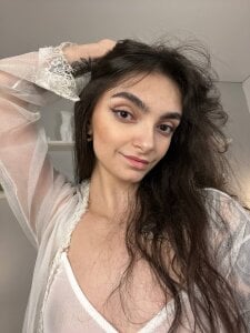 Morena_Dolce do I look like a snow queen?? Pic 3