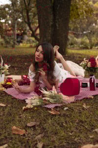 kittyblooms hot picnic on valentine 💕🔥 รูป  2