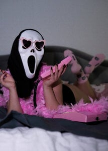 ArielGrand Happy Halloween Pic 3