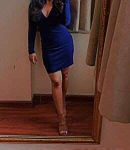 Anna_girl22 Check my figure 😍😘 টি ছবি