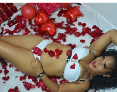 Big_ass_submissive Feliz día de san valentin Pic