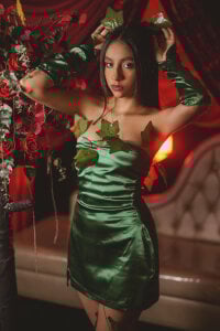 IvyJhons Forbidden Garden Pic 7