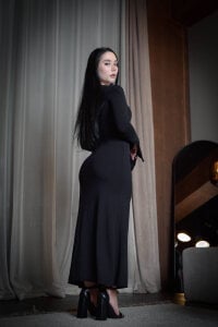 Monica_B_ Lady in black dress Pic 9