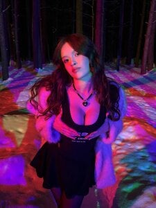 MoonJoyce Moon Light Pic