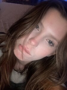 MarnieWootan I was borred at home Pic 9