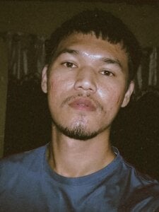 Dev_is_HornyPublic Bild