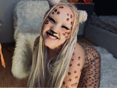 RollingTootsie Do you like our Halloween outfits? Pic