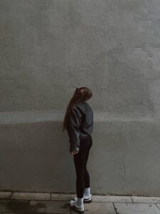 LILITH_HERE Public  4. fénykép