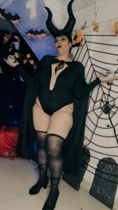 🥵sexy happy hallowen 🥵 de desire_matture  fotos