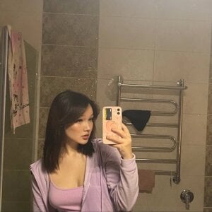 MariamFarr Public Pic 5