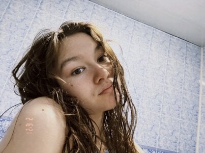 LewisThrone love me Pic 3