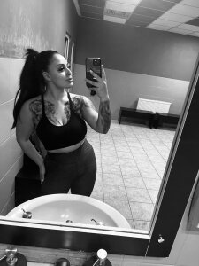 EvaJosie Just me! Pic 3