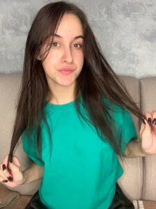 MarcelinaMei cutie in green Foto 3