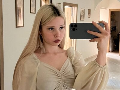 CherrylHolme Public Pic 9