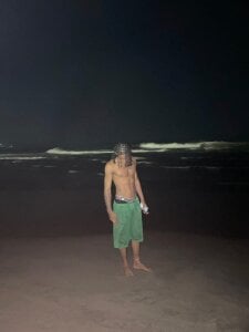 taylor_bigdick18's XXX Nude Photo 2