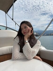 Xo_Laura Public Pic 6