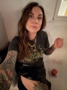 harlowhoney Public Pic 3