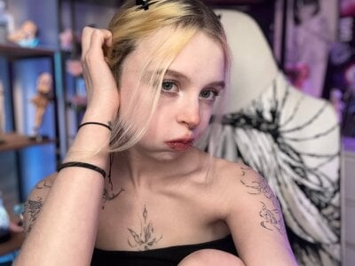 ElvenQueen Impact  9টি ছবি