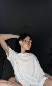 Wild_Alice_me Soft voice, cozy energy, warm smiles. Poză 3