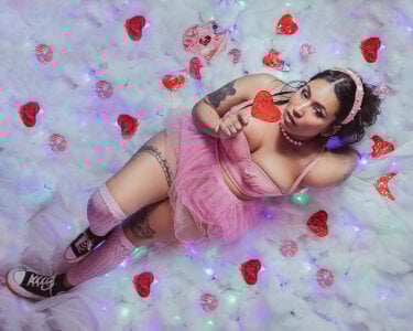 Candy de Sasha_Larsen  2 Imagens