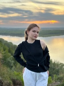 Saraa_BroownPublic Bild 4