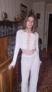 ivetabloom me in poses Pic 2