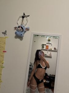 tinydaisy21 Public Pic 4