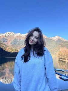 Lucy_louras A simple Russian girl Pic 7