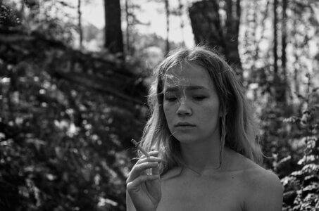 Lily_Young Black n’ white fotoset Pic 4