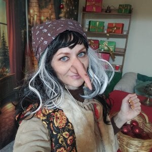 DianaTorrens I took part in a New Year's performance, playing the role of Baba Yaga 😁 Pic 2