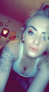 capri_lee Public Pic 2