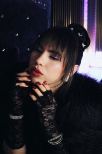 diosagolden The Girl in the Coat 사진 2