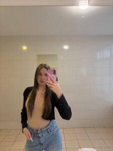 NeliaVandresar your girl Pic