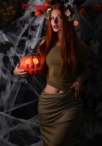 EmmaWarren Happy Halloween! 👻🎃 Pic 4