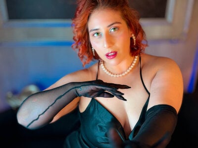 Helenstanford Pearls and Gloves | Helen Photoshoot Pic