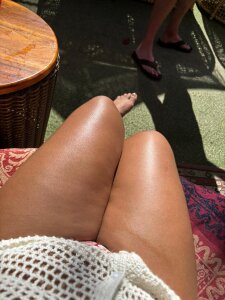 Sol, playa y una que otra tentación ☀️ de Tiffany_Brewer  Imagens