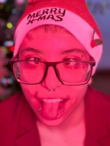 ArielFoster Christmas Pic 4