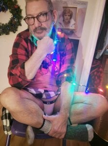 Merry Holidays Beasts de FoxDadBtm  2 Imagens