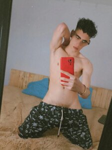 liam_hot192