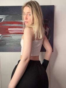 LovelyMiu helling my arm with your likes Εικόνα 7