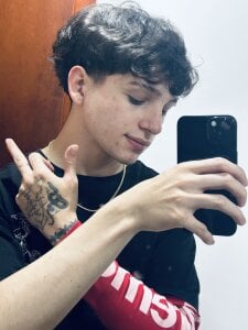 Thomas_Big_dick Face 😶‍🌫️ Pic