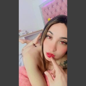 EmmaWilder 🥰🤗 Pic 3