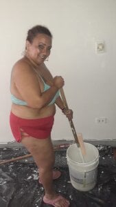 BiirdyDavis painting my house  2টি ফটো