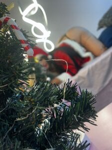 JasmineRhodes Christmas Pic 3